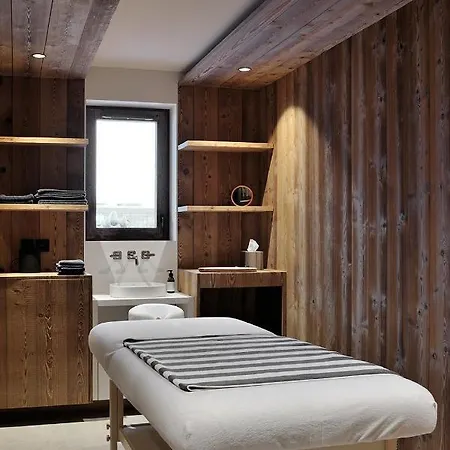 Chalet Le Moulin, Le Praz, 6 Chambres, In, Out