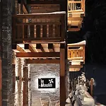 Chalet Le Moulin, Le Praz, 6 Chambres, In, Out *