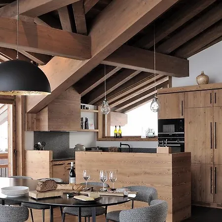 샬레 Chalet Le Moulin, Le Praz, 6 Chambres, In, Out *