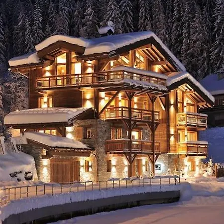 Chalet Le Moulin, Le Praz, 6 Chambres, In, Out